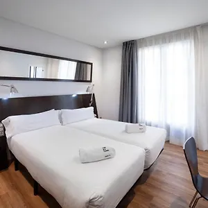 Petit Palace Arana Hotell